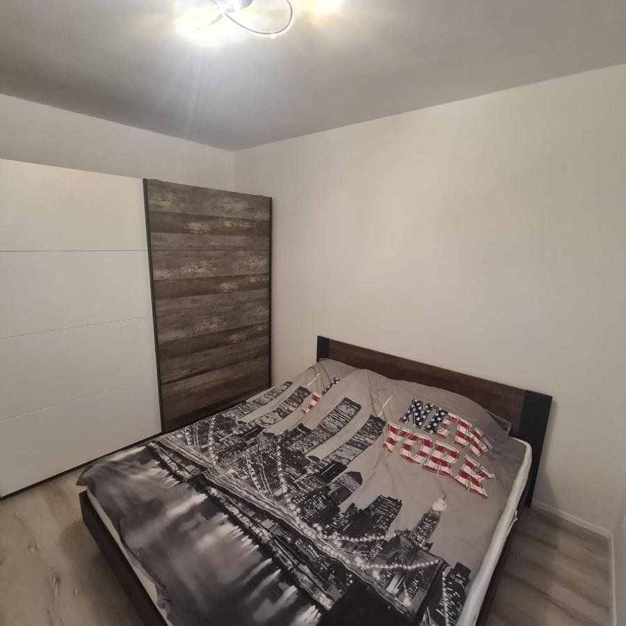 Verebes Apartman เยอร์ ภายนอก รูปภาพ
